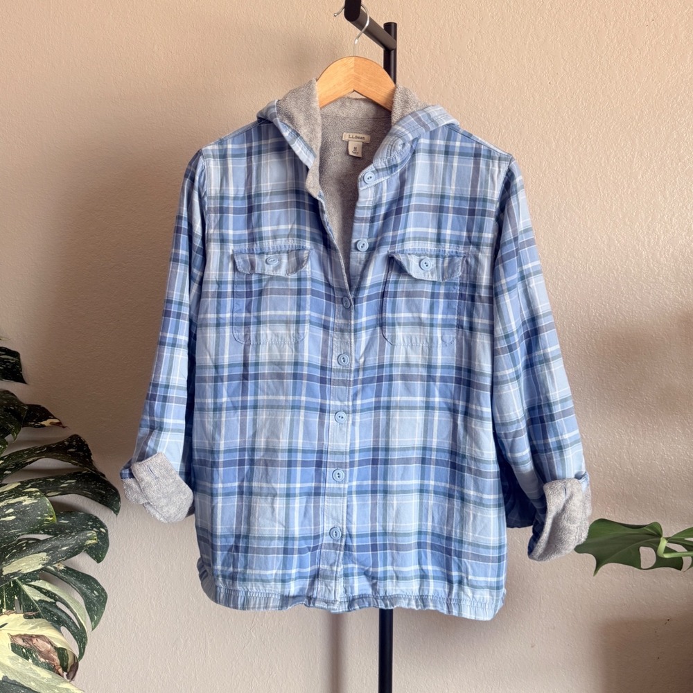 LL Bean Womens Medium Petite Blue Plaid Fleece Lined Hooded Flannel Shirt Jacket